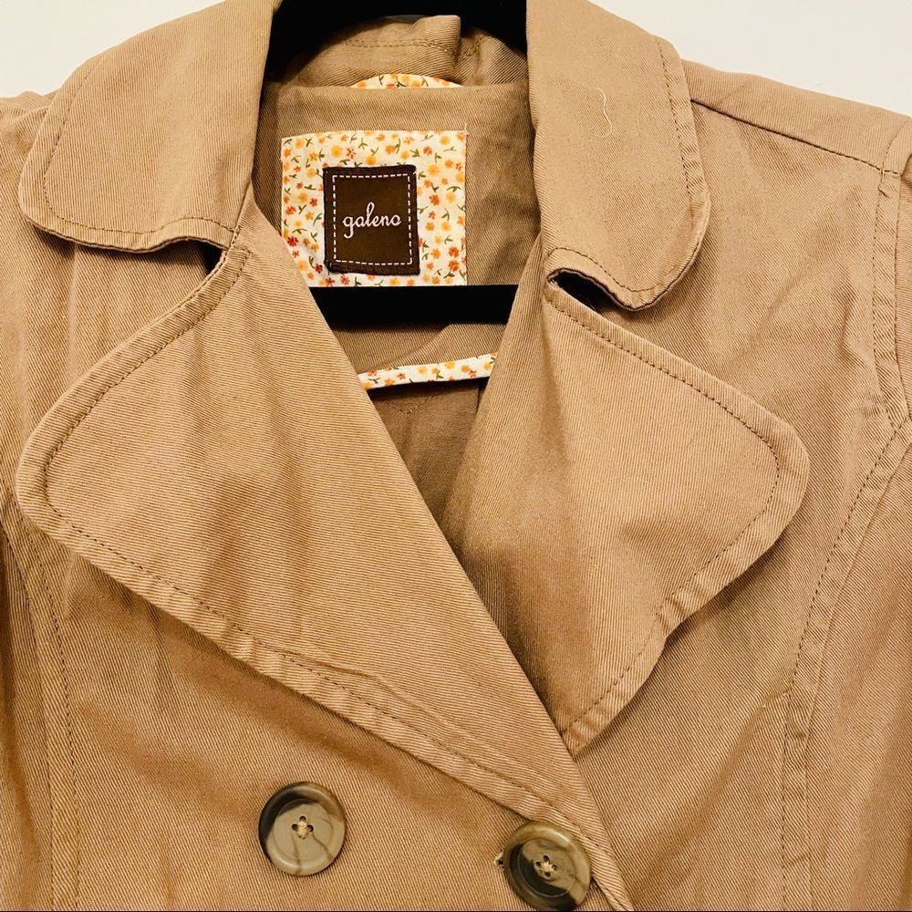 Tan Light Jacket   - Picture 3 of 3